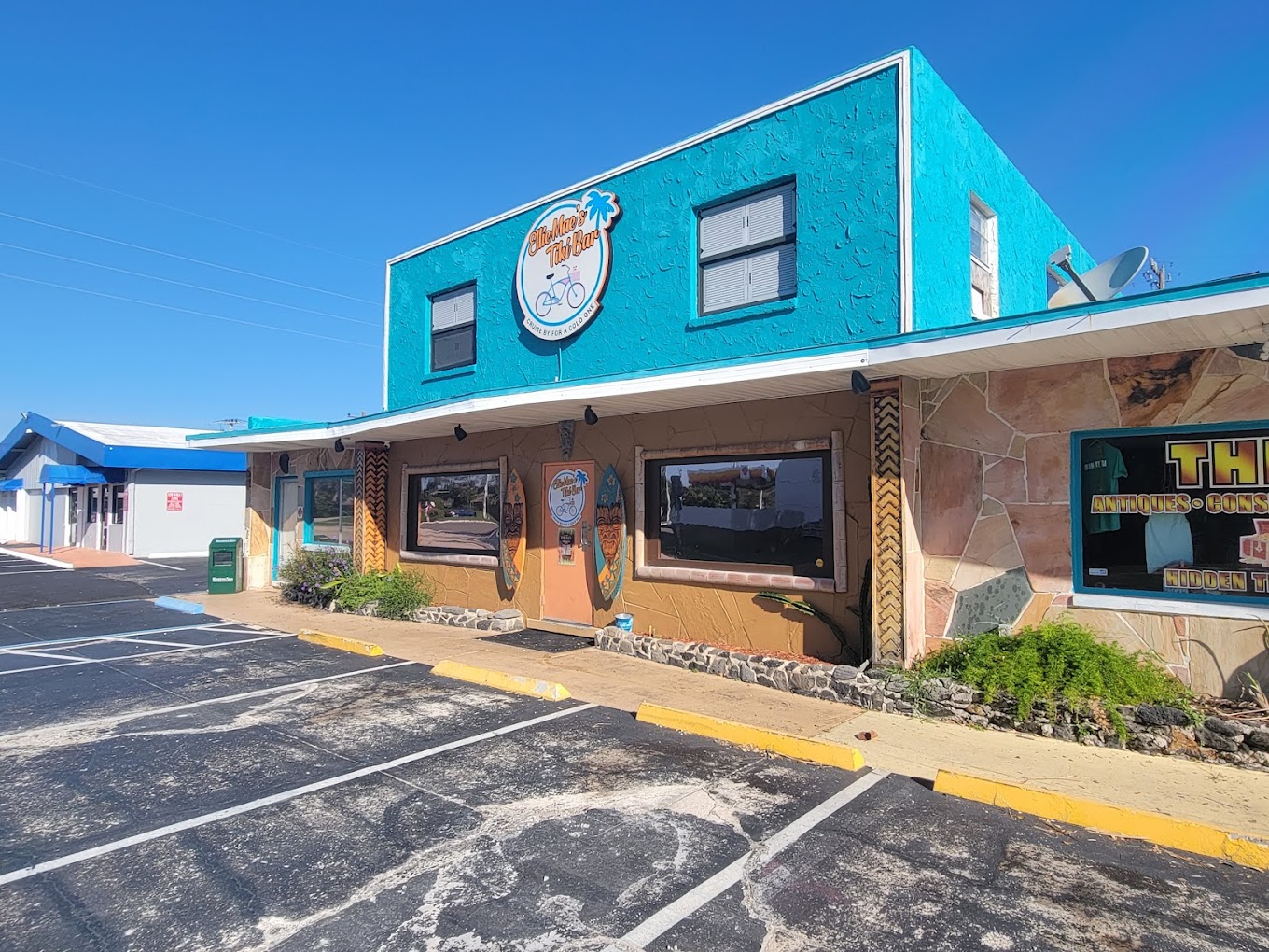 Ellie Mae's Tiki Bar venue photo